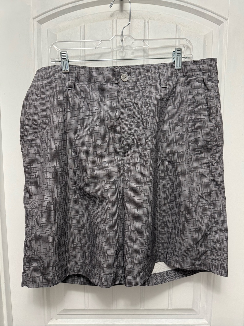 Greg Norman By Tasso Elba Mens Gray Golf Lightweight Shorts Size 36 (51-4)